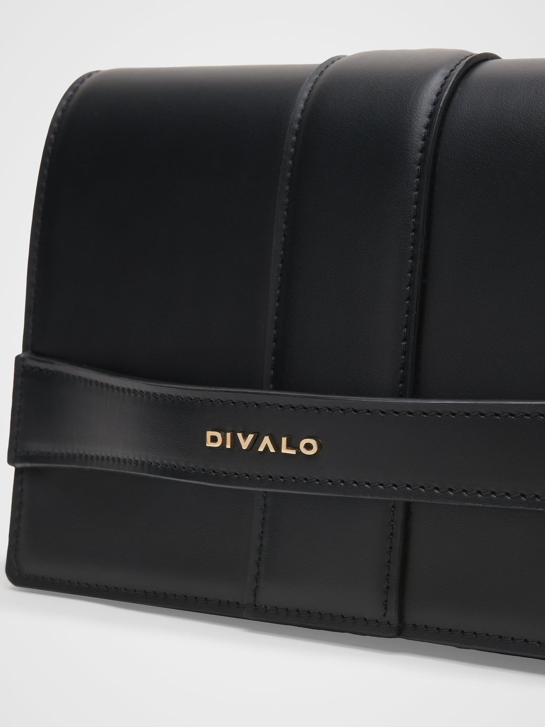 Divalo Transylvania Vanguard Leather Crossbody Bag Black