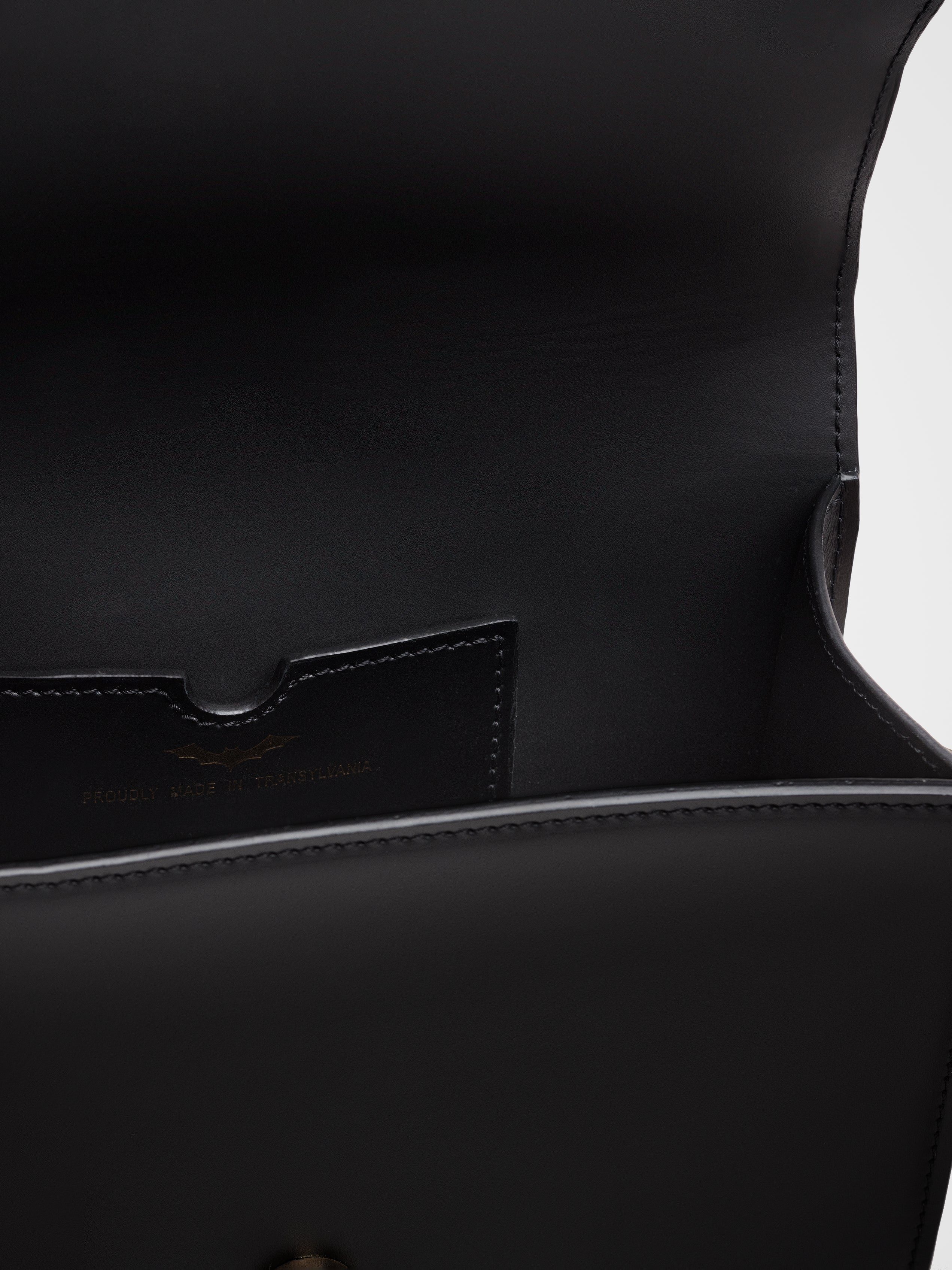 Divalo Transylvania Vanguard Leather Crossbody Bag Black